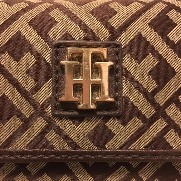 Tommy Hilfiger Wallet - Picture 2 of 4